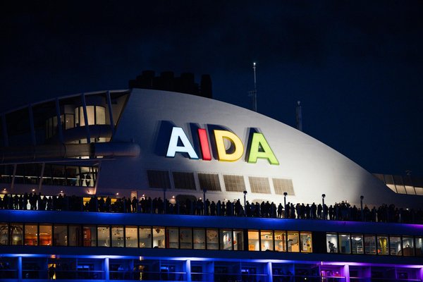 Où participer à une expédition de plongée pour découvrir les épaves de Truk Lagoon, Micronésie ?